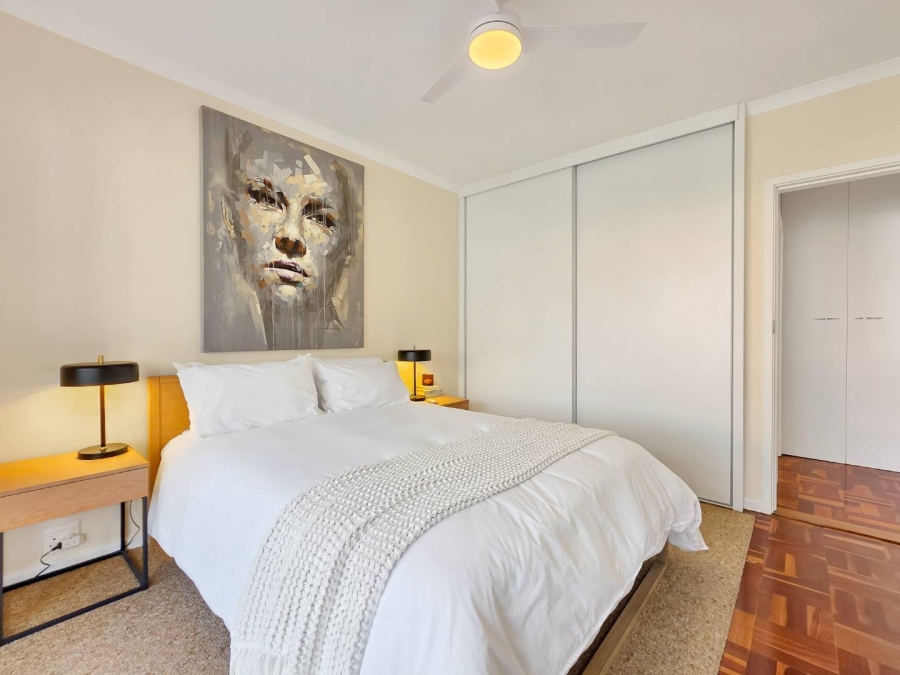 1 Bedroom Property for Sale in Sea Point Western Cape